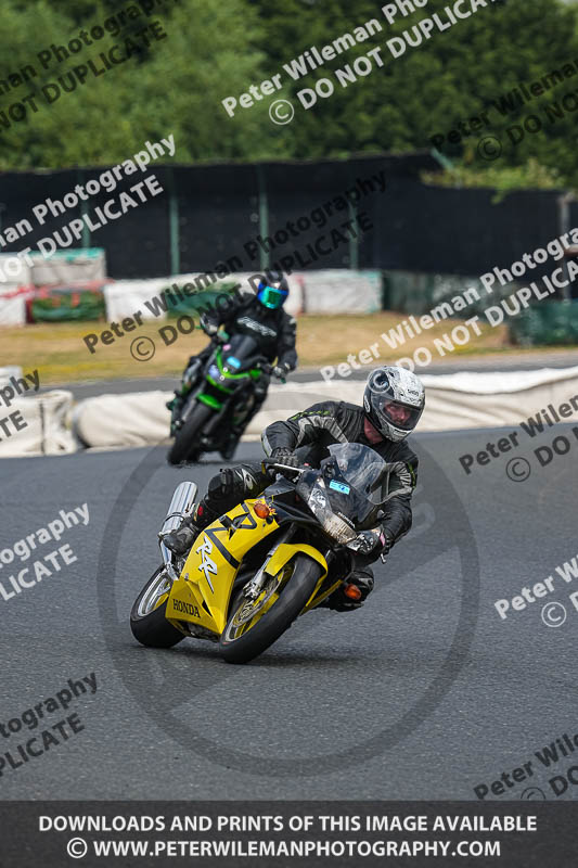 enduro digital images;event digital images;eventdigitalimages;mallory park;mallory park photographs;mallory park trackday;mallory park trackday photographs;no limits trackdays;peter wileman photography;racing digital images;trackday digital images;trackday photos